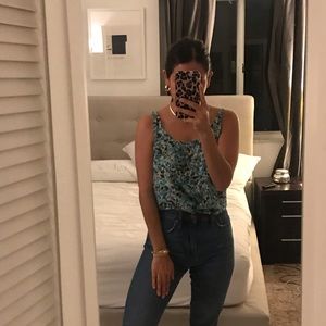 Floral top size medium